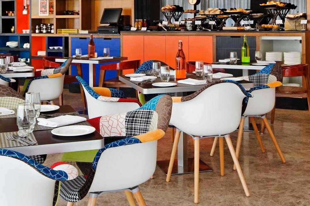 Zone By The Park Coimbatore Restaurang bild